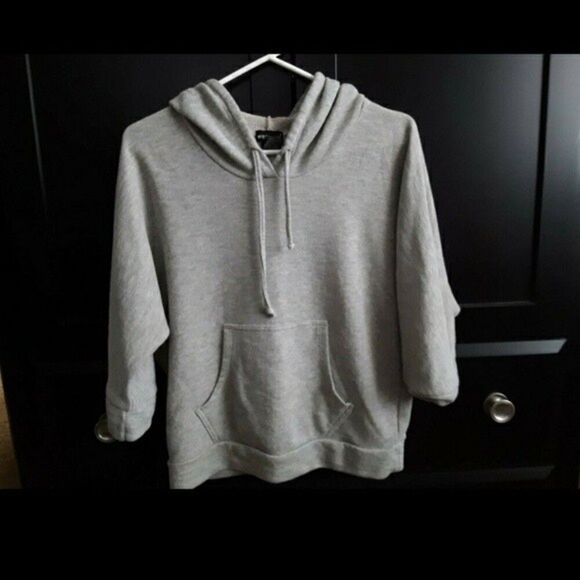 wet seal Gray 3/4 Sleeve Sweatshirt Small Y2k basic essential comfy Clean Girl - Picture 2 of 12